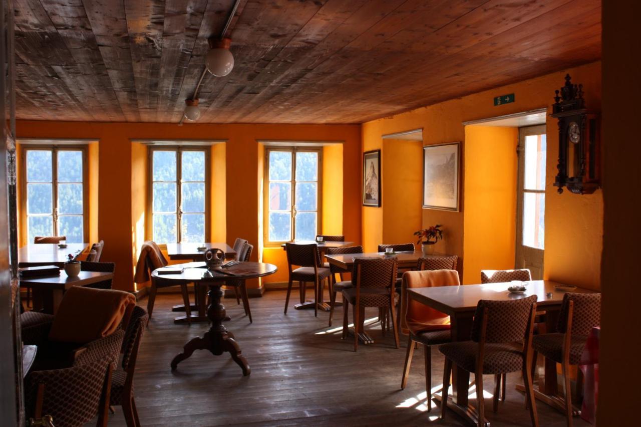 Edelweiss Mountain Guest House - 1 Hour Hike Up From Zermatt Station - On Hiking Trail - No Transport المظهر الخارجي الصورة