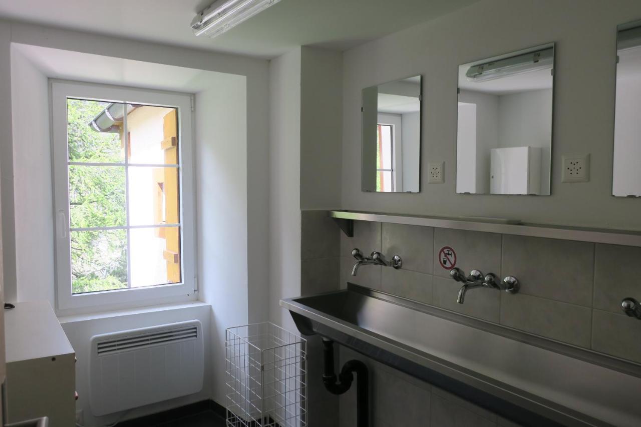 Edelweiss Mountain Guest House - 1 Hour Hike Up From Zermatt Station - On Hiking Trail - No Transport المظهر الخارجي الصورة