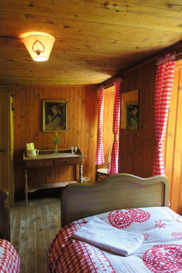 Edelweiss Mountain Guest House - 1 Hour Hike Up From Zermatt Station - On Hiking Trail - No Transport المظهر الخارجي الصورة
